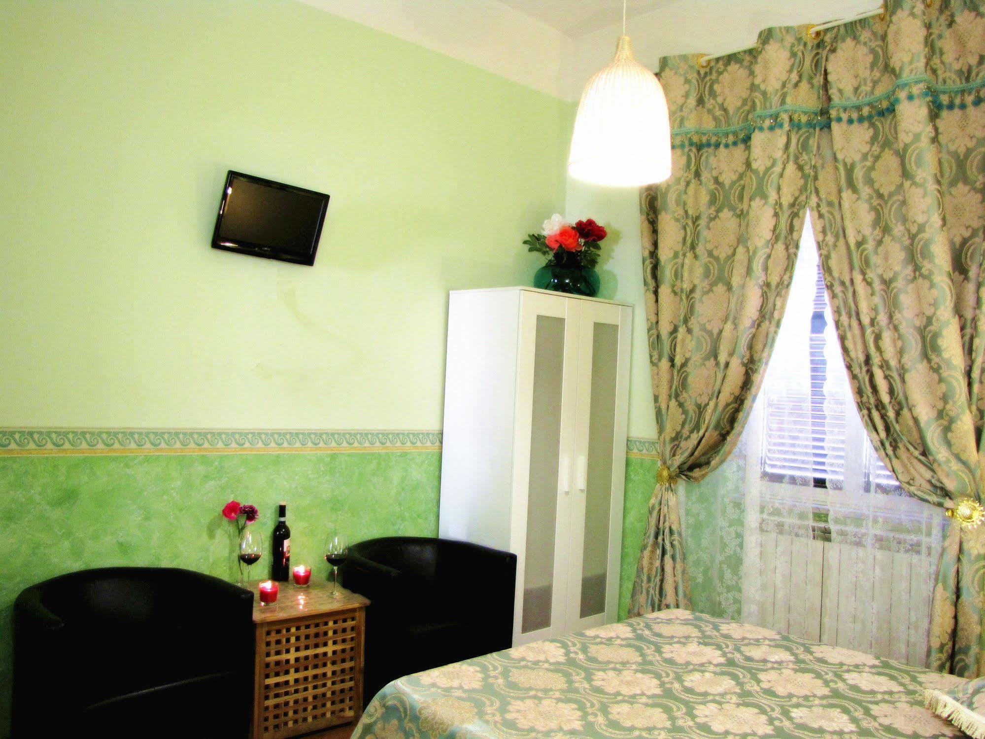 Holiday Sunny Roma B&B Kültér fotó